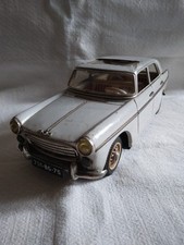 Joustra Peugeot 404 à