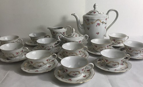 Rare service café - rare, À