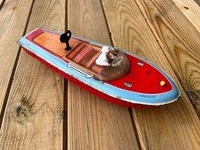 Bateau mécanique tôle jouet