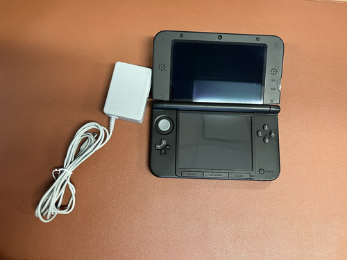 Nintendo 3ds black handheld - xl,