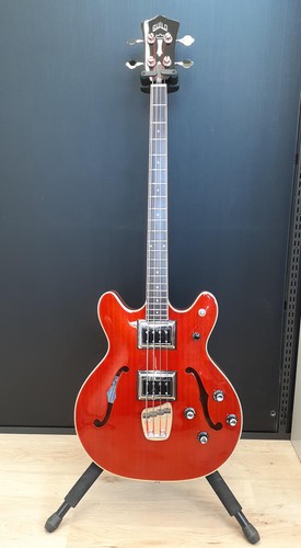 Guitare basse électrique
