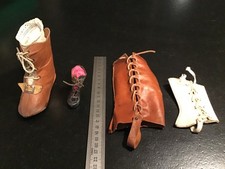 2 bottines anciennes de