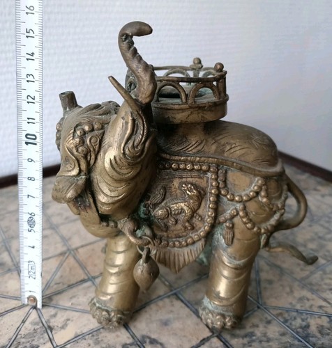 Chinese bronze incense burner