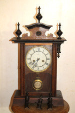Horloge Pendule en Bois Junghans ancienne