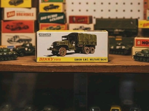 Premium boîte dinky - 🔴,