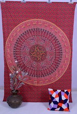 Tenture Murale Indienne Rouge