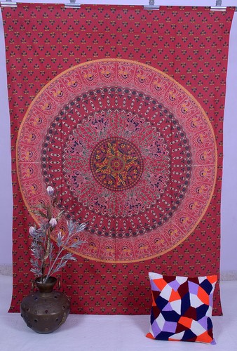 Tenture murale indienne rouge - tenture,