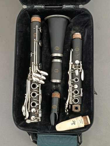 Clarinet selmer centered - clarinet, tone