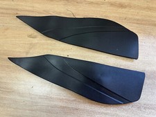 PAIRE DE CAOUTCHOUC DE MARCHE