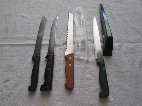 Lot grands couteaux de - 4,