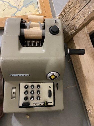 Ancienne calculatrice - ancienne,