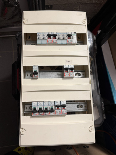 Tableau électrique schneider - électrique,