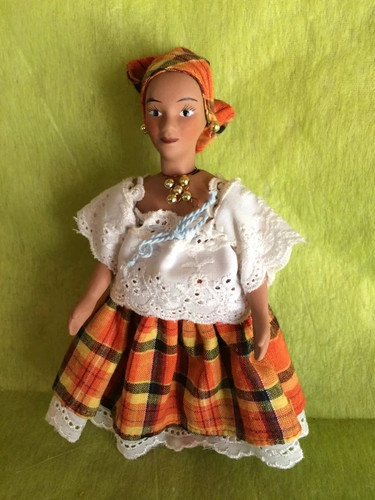 Poupée porcelaine guadeloupe - poupée,