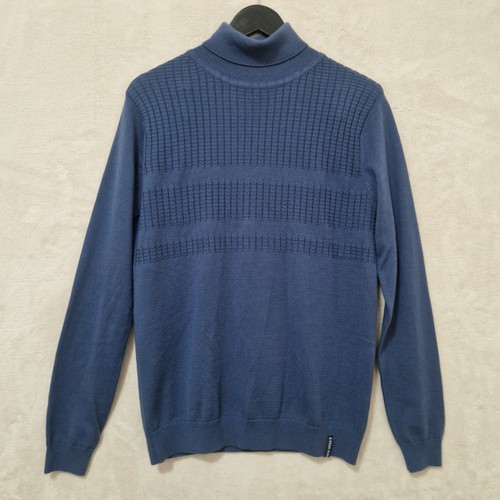 Pull homme fish - homme, named