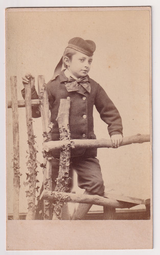 Cdv secourable enfant - f.h.,