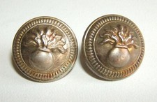 LOT DE 2 BOUTONS OFFICIER DE