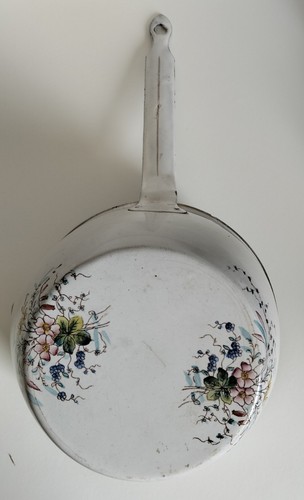 Jolie casserole émaillée - jolie,