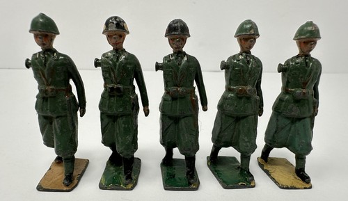 Lot metal britains - of,