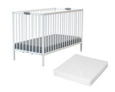 Lit bébé pliant en bois avec