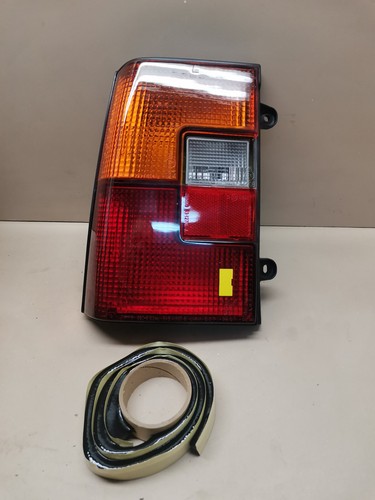 Feu arriere gauche daihatsu