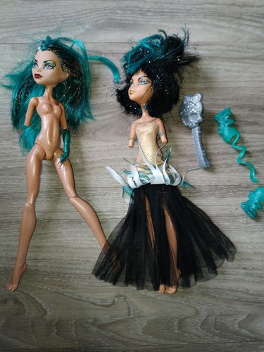 Lot poupées monster high - de,