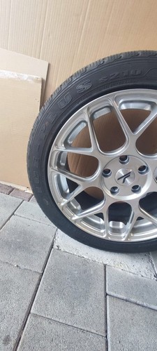 Roues complètes pneus hiver - complètes,