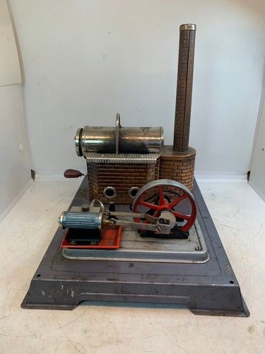 Ancienne machine vapeur - a,