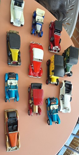 Lot voitures miniatures - lot,