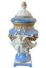 Capodimonte Urne Couverte à