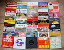 LOT (1) DE 50 DISQUES VINYLES