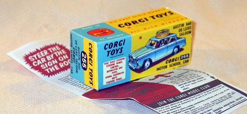 Corgi toys 255 motor - corgi,