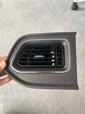 NISSAN NV400 Air Vent Passenger Side Centre 2020 Diesel 682608971