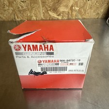 5KM-8472C-10 FEUX ARRIERE 250 350 BRUIN BEAR TRACKER GRIZZLY NEUF OEM YAMAHA