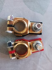 deux cosses de batterie