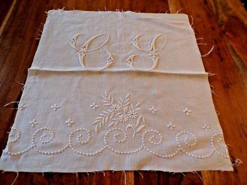 Monogramme brodé sur lin - monogramme, cs