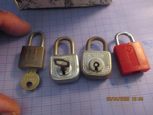 Ancien cadenas abus city - 4,
