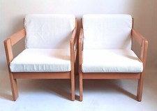 Paire de fauteuils par Magne