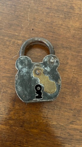 Cadenas ancien fer sans - ancien,