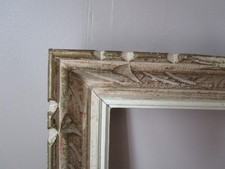 Cadre en bois sculpté