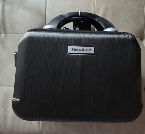 Nwt samsonite callan - nwt, pro