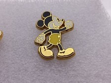 EB26 pin's MICKEY culotte
