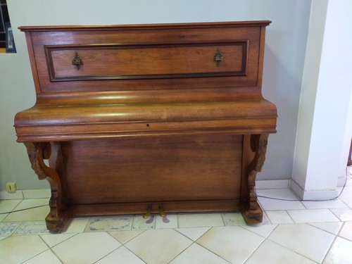 Piano droit études - droit, d'études