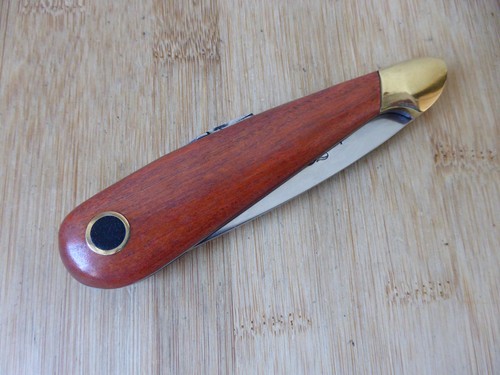 Couteau pliant benedicite - couteau,