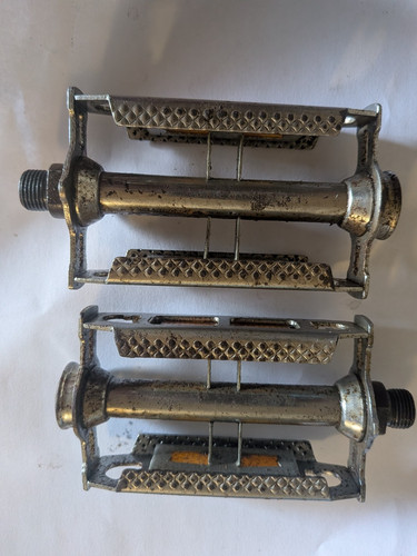 Paire pédales vélo ancien - paire,