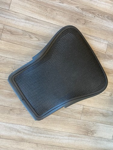 Herman miller aeron chair - herman,