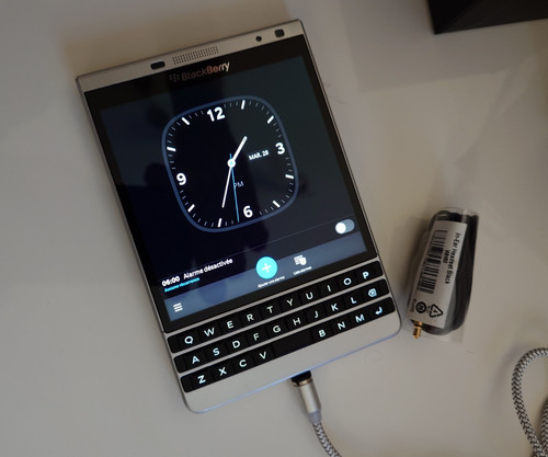 Blackberry passport silver - passport,