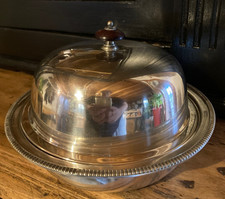 Plat de service + cloche en