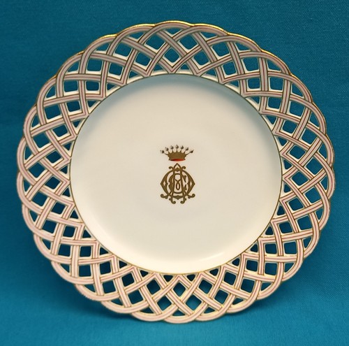 Assiette ajourée - assiette,