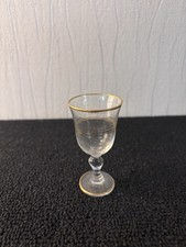 Verres doré de cave à