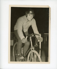 Ernest Terreau sur la piste du Velodrome d&#039;winter à Paris Vintage silver pri
